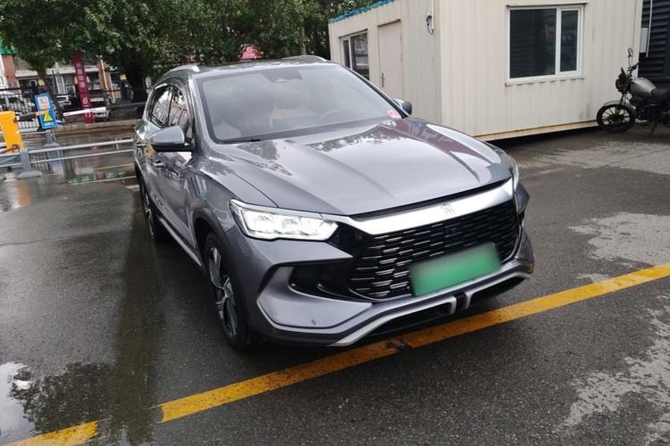 Used BYD Song Pro New Energy 2023 Champion Edition DM-i 110KM Beyond Model Front Right 45 Deg