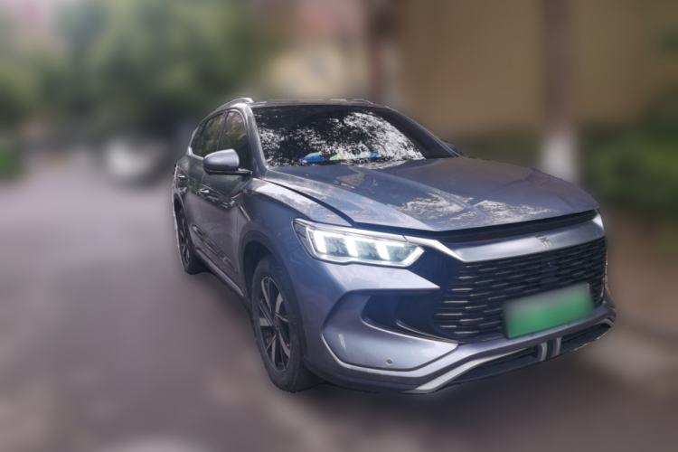 Used BYD Song Pro New Energy 2023 Champion Edition DM-i 71KM Leading Model Front Right 45 Deg