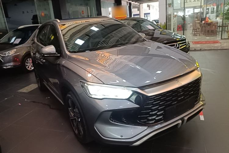 Used BYD Song Pro New Energy 2023 Champion Edition DM-i 110KM Excellence Model Front Right 45 Deg