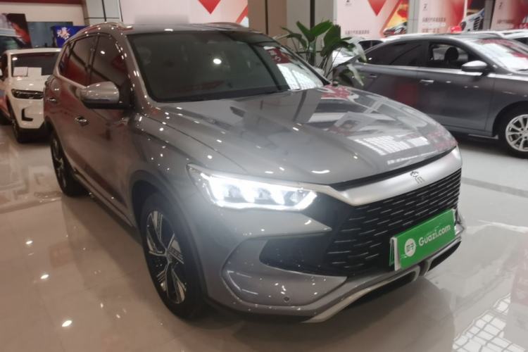 Used BYD Song Pro New Energy 2023 Champion Edition DM-i 110KM Excellence Model Front Right 45 Deg