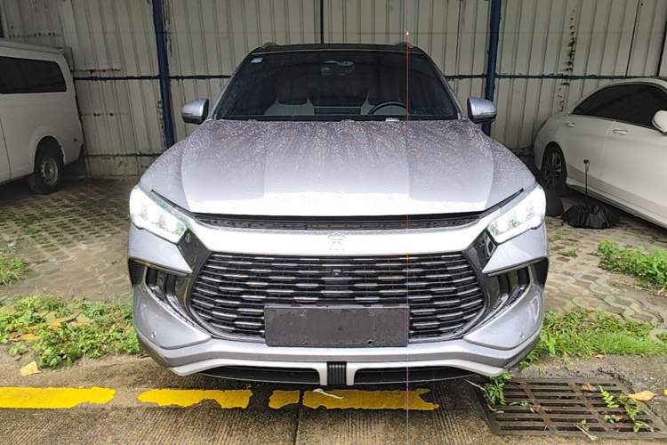 Used BYD Song Pro New Energy 2023 Champion Edition DM-i 110KM Beyond Model Front