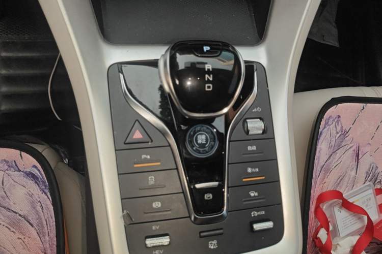 Used BYD Song Pro New Energy 2023 Champion Edition DM-i 71KM Leading Model Gear Lever