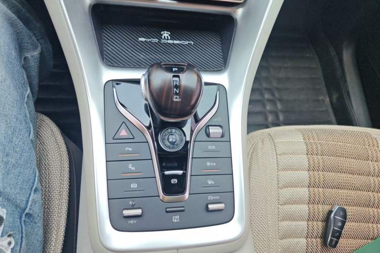 Used BYD Song Pro New Energy 2023 Champion Edition DM-i 110KM Excellence Model Gear Lever