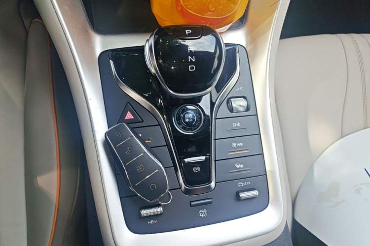 Used BYD Song Pro New Energy 2023 Champion Edition DM-i 71KM Beyond Model Gear Lever