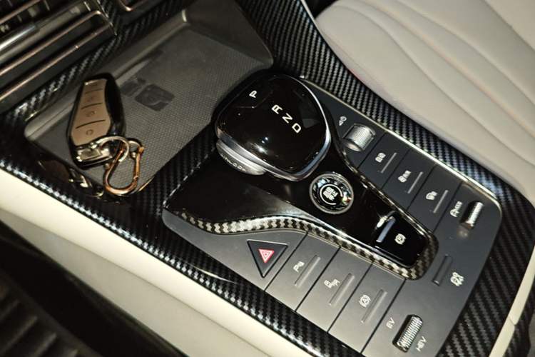 Used BYD Song Pro New Energy 2023 Champion Edition DM-i 110KM Excellence Model Gear Lever