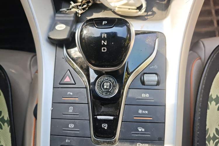 Used BYD Song Pro New Energy 2023 Champion Edition DM-i 71KM Beyond Model Gear Lever