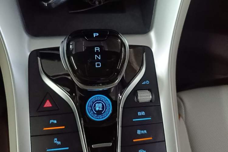 Used BYD Song Pro New Energy 2023 Champion Edition DM-i 110KM Excellence Model Gear Lever