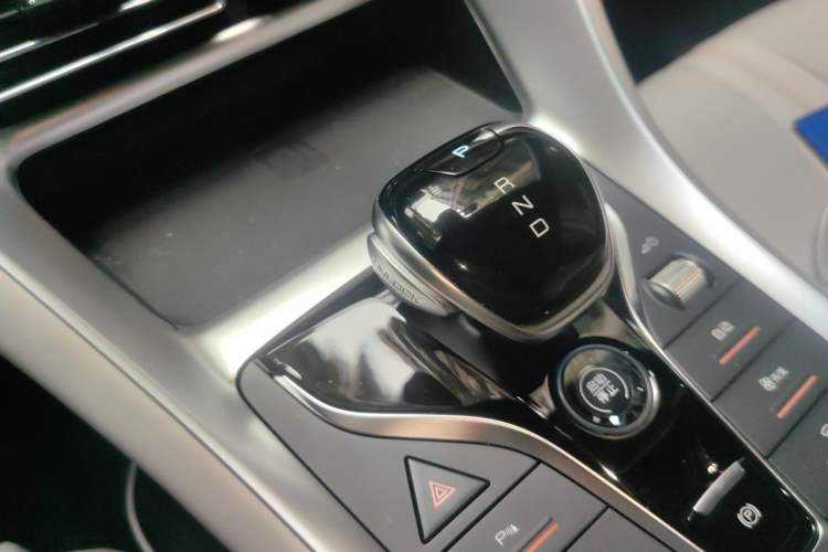 Used BYD Song Pro New Energy 2023 Champion Edition DM-i 110KM Excellence Model Gear Lever