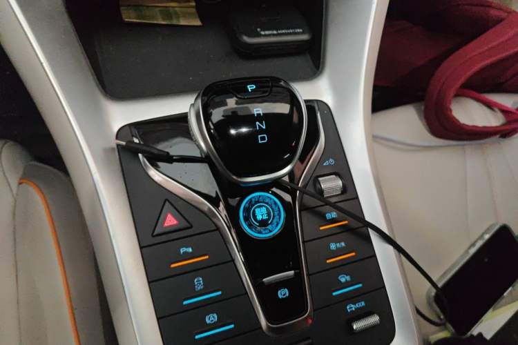 Used BYD Song Pro New Energy 2023 Champion Edition DM-i 71KM Leading Model Gear Lever