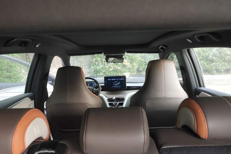 Used BYD Song Pro New Energy 2023 Champion Edition DM-i 110KM Beyond Model Headliner