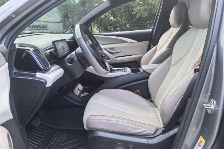 Used BYD Song Pro New Energy 2023 Champion Edition DM-i 110KM Excellence Model Interior 1
