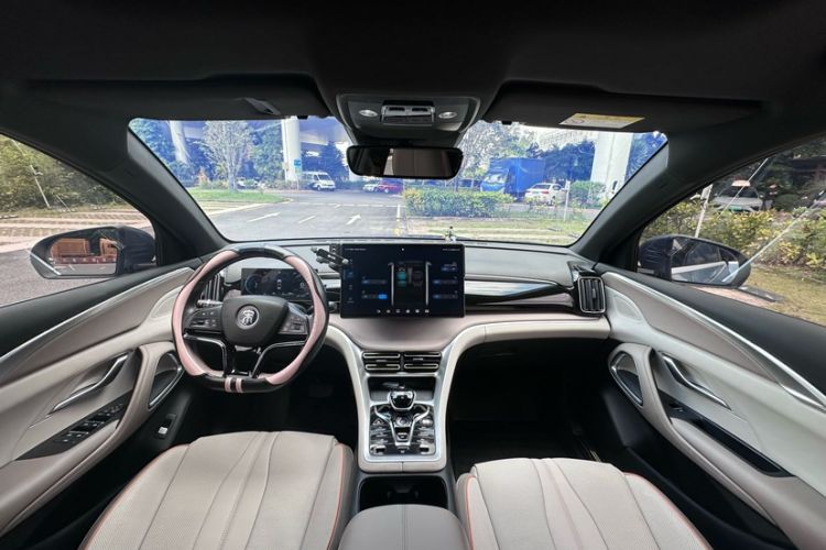 Used BYD Song Pro New Energy 2023 Champion Edition DM-i 110KM Excellence Model Interior 2