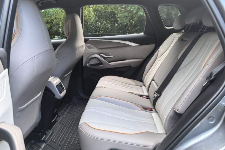 Used BYD Song Pro New Energy 2023 Champion Edition DM-i 110KM Excellence Model Interior 2