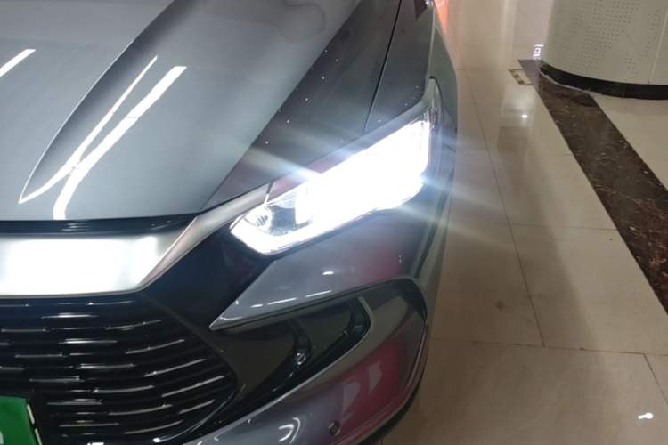 Used BYD Song Pro New Energy 2023 Champion Edition DM-i 110KM Excellence Model Left Front Headlight