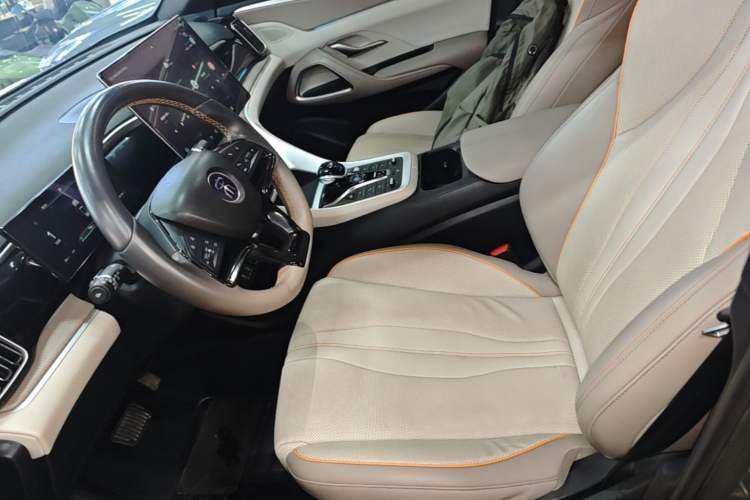 Used BYD Song Pro New Energy 2023 Champion Edition DM-i 110KM Excellence Model Left Front Seat