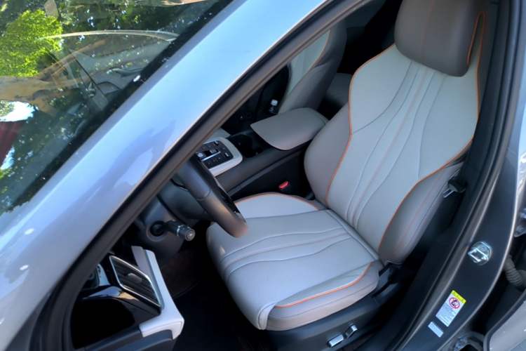 Used BYD Song Pro New Energy 2023 Champion Edition DM-i 110KM Excellence Model Left Front Seat