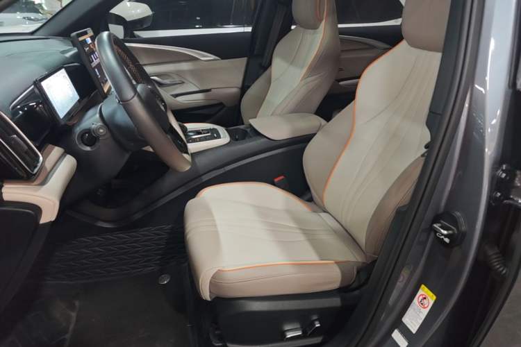 Used BYD Song Pro New Energy 2023 Champion Edition DM-i 110KM Beyond Model Left Front Seat