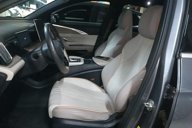 Used BYD Song Pro New Energy 2023 Champion Edition DM-i 110KM Beyond Model Left Front Seat