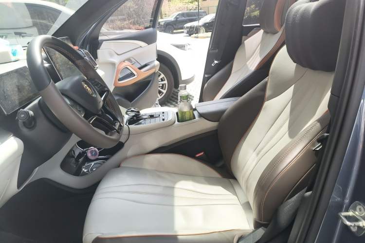 Used BYD Song Pro New Energy 2023 Champion Edition DM-i 110KM Beyond Model Left Front Seat