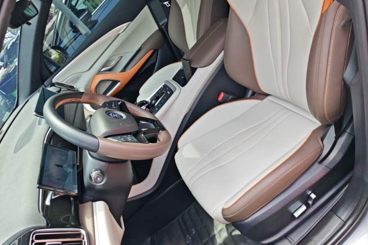 Used BYD Song Pro New Energy 2023 Champion Edition DM-i 110KM Beyond Model Left Front Seat