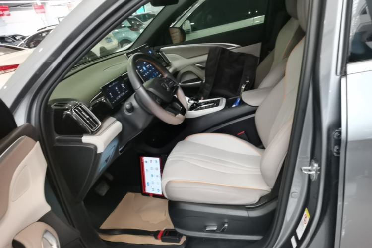 Used BYD Song Pro New Energy 2023 Champion Edition DM-i 110KM Excellence Model Left Front Seat