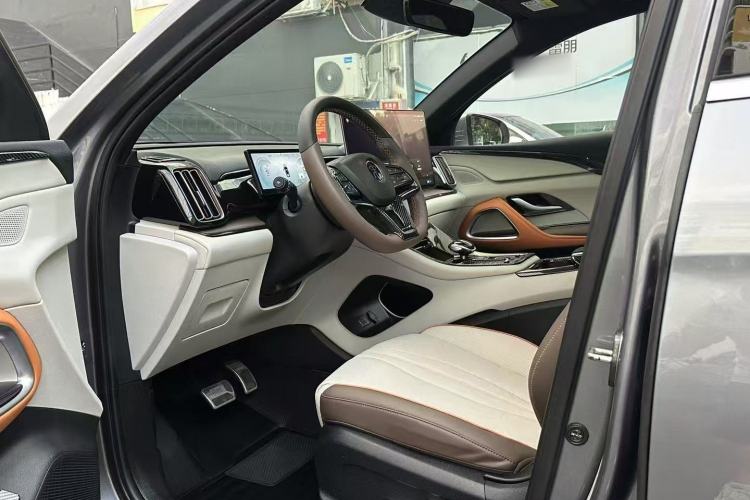 Used BYD Song Pro New Energy 2023 Champion Edition DM-i 110KM Excellence Model Left Front Seat