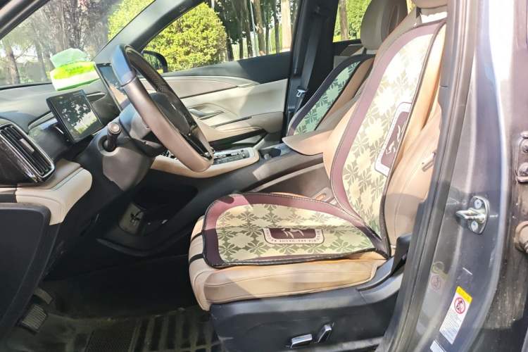 Used BYD Song Pro New Energy 2023 Champion Edition DM-i 71KM Beyond Model Left Front Seat