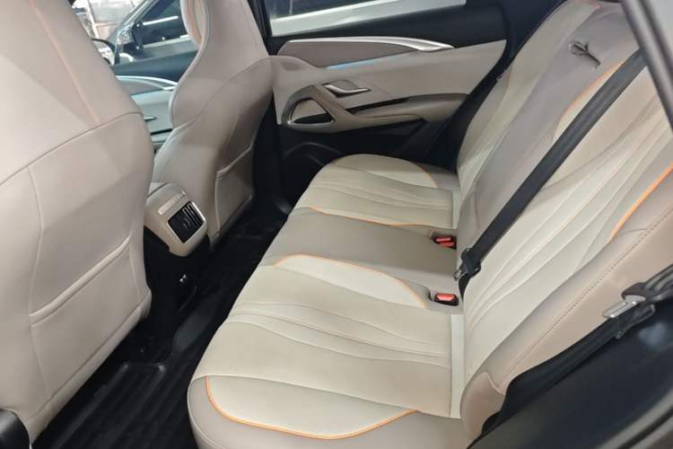 Used BYD Song Pro New Energy 2023 Champion Edition DM-i 110KM Excellence Model Left Rear Seat
