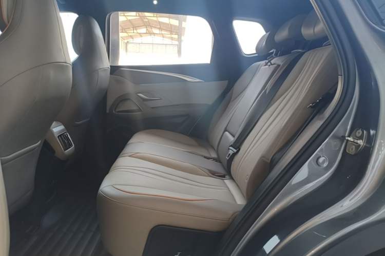 Used BYD Song Pro New Energy 2023 Champion Edition DM-i 110KM Excellence Model Left Rear Seat
