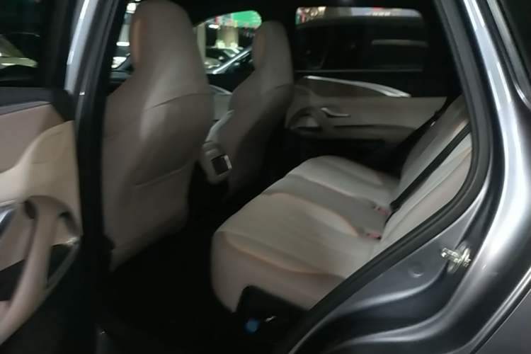 Used BYD Song Pro New Energy 2023 Champion Edition DM-i 110KM Beyond Model Left Rear Seat