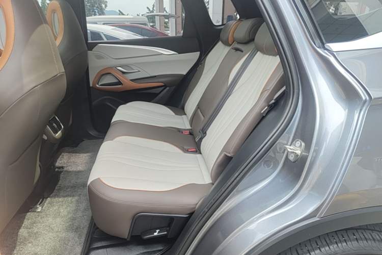 Used BYD Song Pro New Energy 2023 Champion Edition DM-i 110KM Excellence Model Left Rear Seat