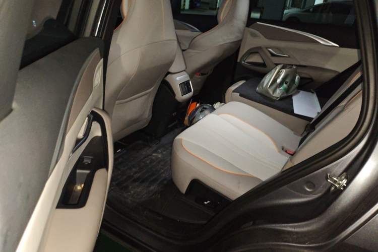 Used BYD Song Pro New Energy 2023 Champion Edition DM-i 71KM Beyond Model Left Rear Seat