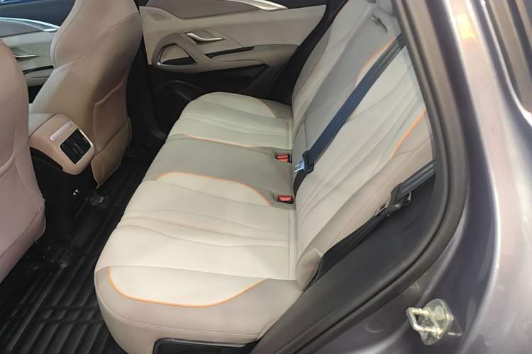 Used BYD Song Pro New Energy 2023 Champion Edition DM-i 110KM Excellence Model Left Rear Seat