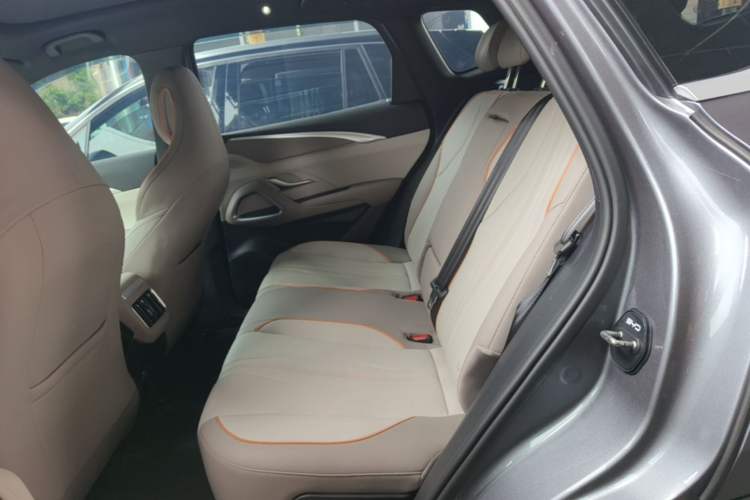 Used BYD Song Pro New Energy 2023 Champion Edition DM-i 71KM Beyond Model Left Rear Seat
