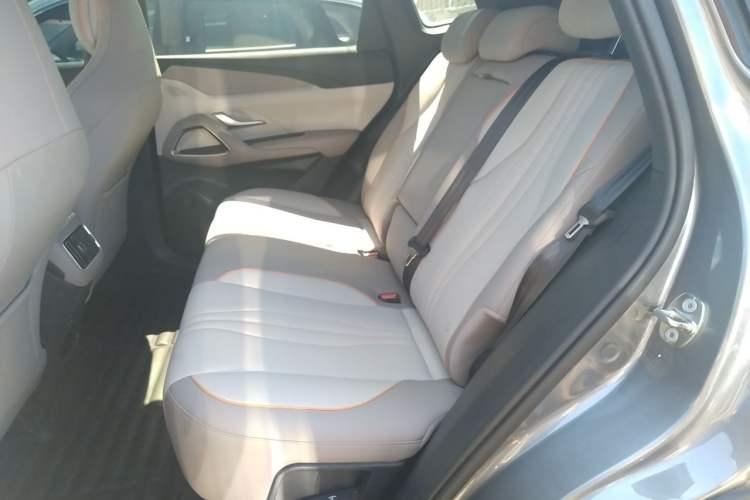 Used BYD Song Pro New Energy 2023 Champion Edition DM-i 110KM Excellence Model Left Rear Seat