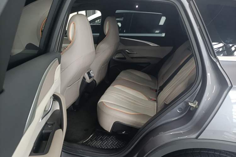 Used BYD Song Pro New Energy 2023 Champion Edition DM-i 71KM Leading Model Left Rear Seat
