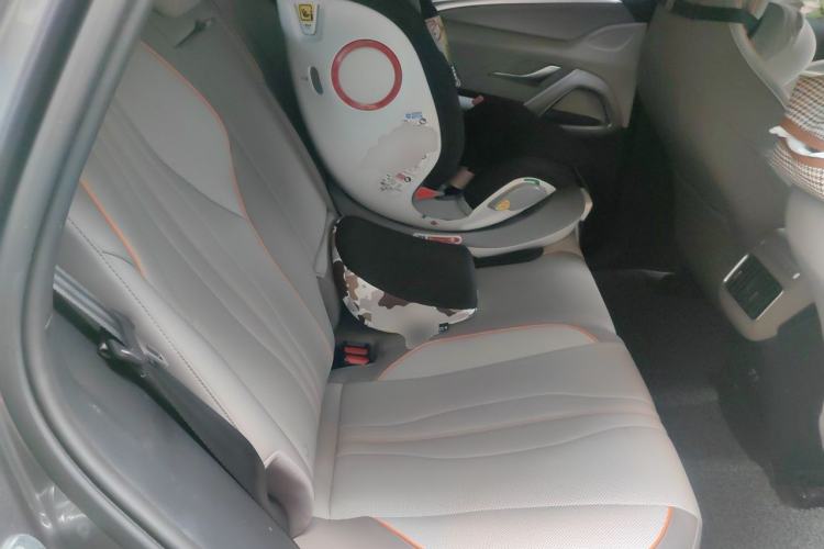 Used BYD Song Pro New Energy 2023 Champion Edition DM-i 110KM Excellence Model Left Rear Seat