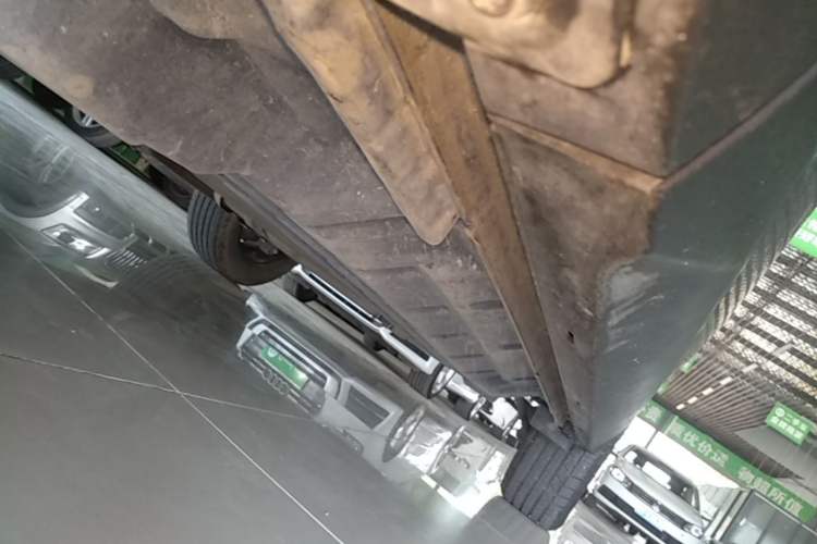 Used BYD Song Pro New Energy 2023 Champion Edition DM-i 71KM Navigation Model Left Side Sill