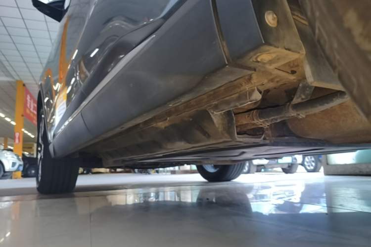Used BYD Song Pro New Energy 2023 Champion Edition DM-i 110KM Excellence Model Left Side Sill