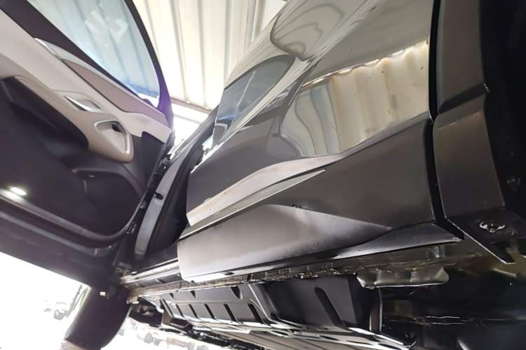 Used BYD Song Pro New Energy 2023 Champion Edition DM-i 110KM Excellence Model Left Side Sill