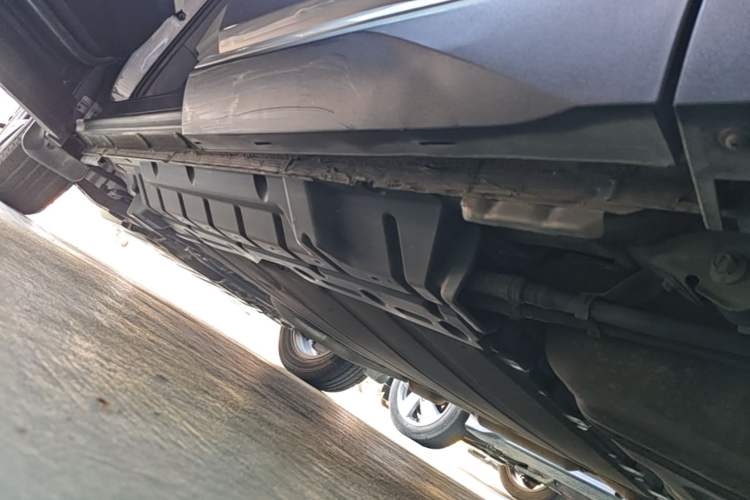 Used BYD Song Pro New Energy 2023 Champion Edition DM-i 110KM Beyond Model Left Side Sill