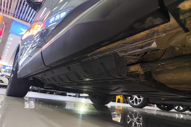 Used BYD Song Pro New Energy 2023 Champion Edition DM-i 110KM Excellence Model Left Side Sill