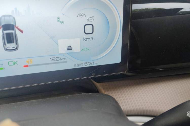 Used BYD Song Pro New Energy 2023 Champion Edition DM-i 110KM Excellence Model Odometer Close Up