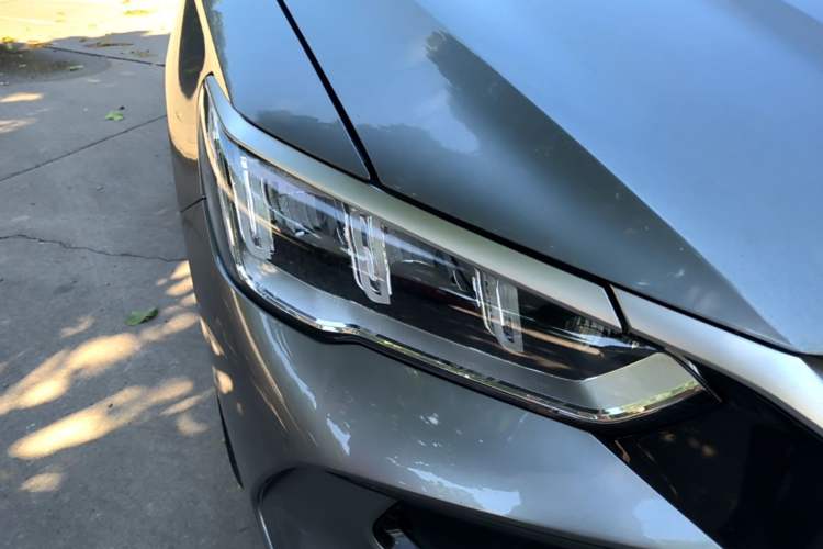 Used BYD Song Pro New Energy 2023 Champion Edition DM-i 110KM Excellence Model Right Front Headlight