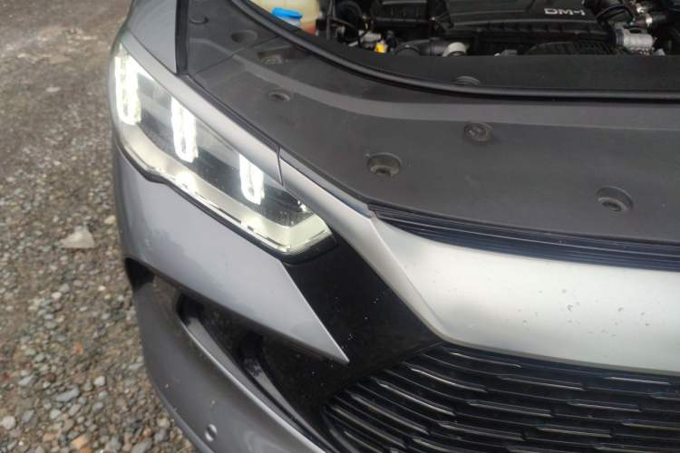 Used BYD Song Pro New Energy 2023 Champion Edition DM-i 110KM Excellence Model Right Front Headlight
