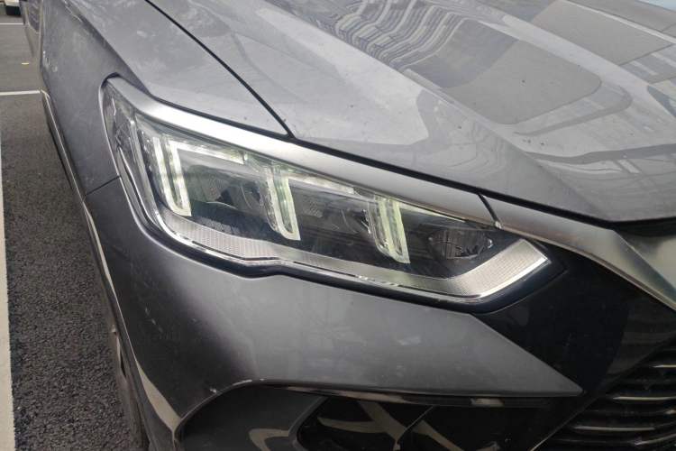 Used BYD Song Pro New Energy 2023 Champion Edition DM-i 71KM Leading Model Right Front Headlight
