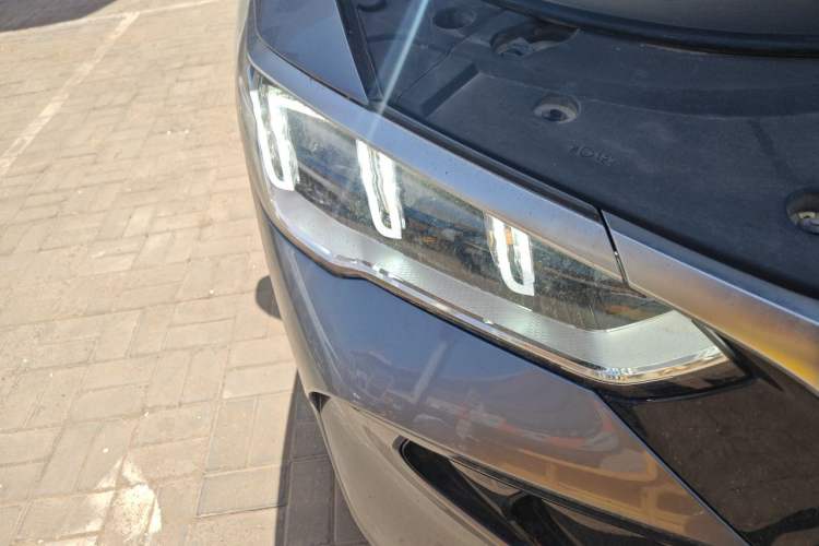 Used BYD Song Pro New Energy 2023 Champion Edition DM-i 110KM Excellence Model Right Front Headlight