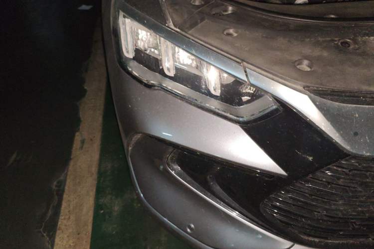 Used BYD Song Pro New Energy 2023 Champion Edition DM-i 71KM Beyond Model Right Front Headlight