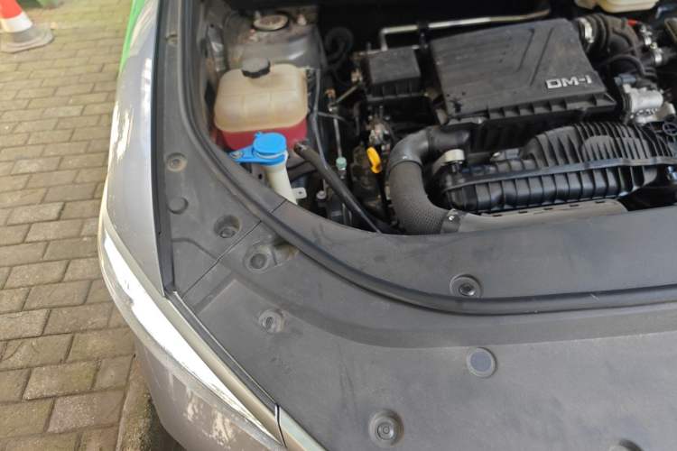 Used BYD Song Pro New Energy 2023 Champion Edition DM-i 110KM Beyond Model Right Front Headlight