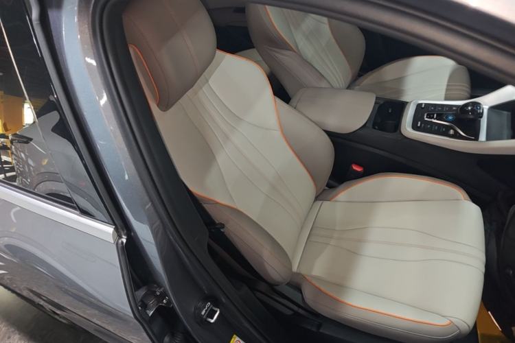 Used BYD Song Pro New Energy 2023 Champion Edition DM-i 110KM Beyond Model Right Front Seat